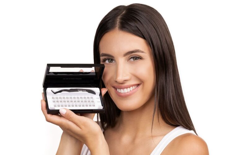 how to apply pre glued eyelashes nanolash